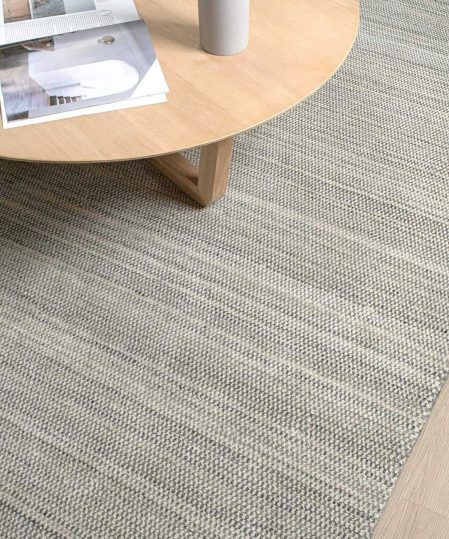 Mystique-Ivory-grey-stans-rug-centre-wool-handwoven rug