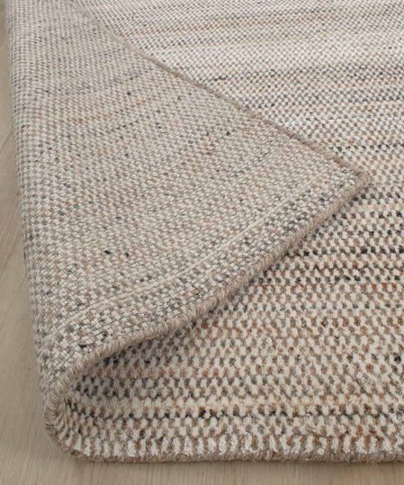 Mystique-Ivory-rust-stans-rug-centre-wool-handwoven rug