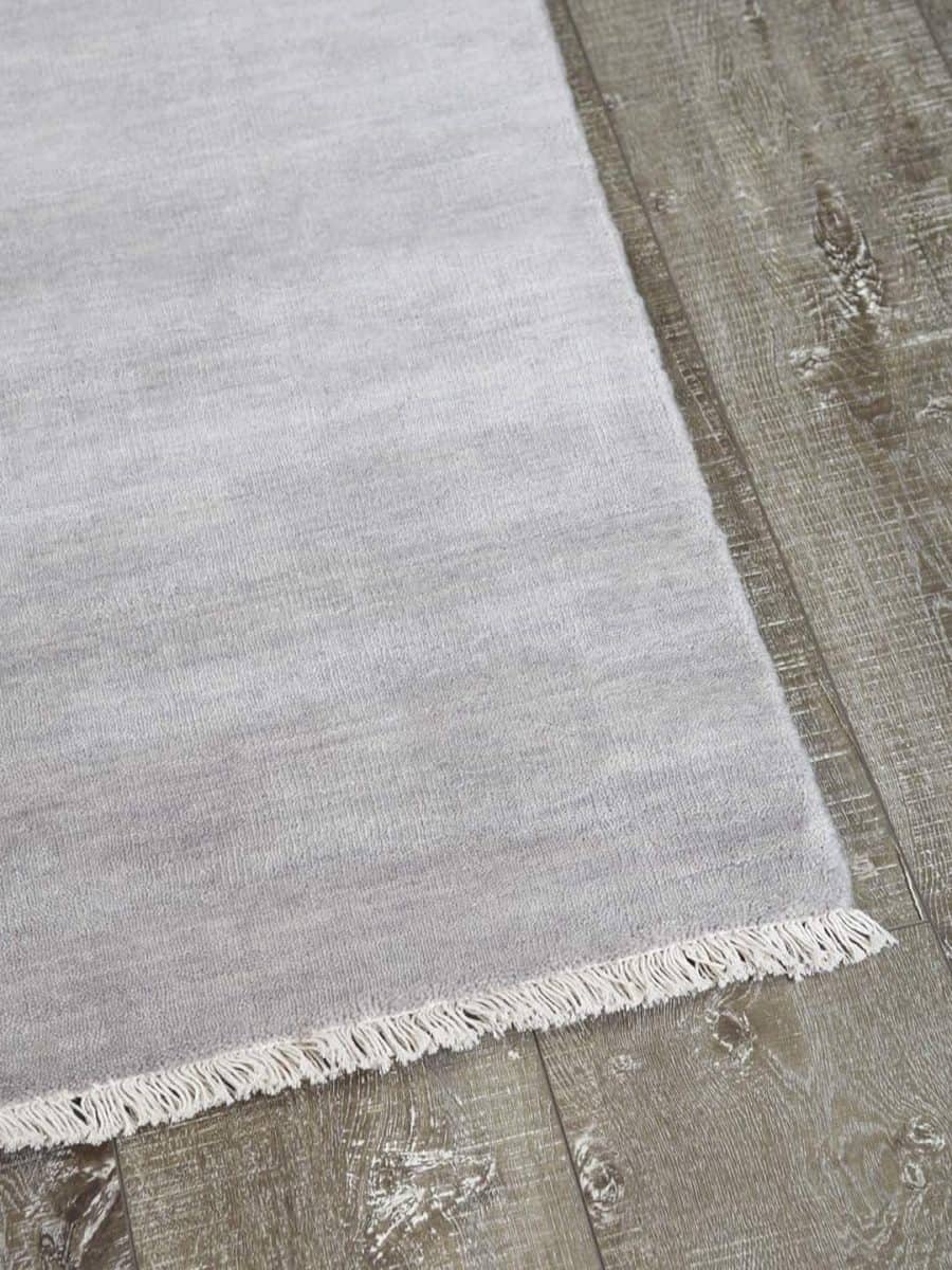 Diva-moonstone-silver-grey-stans-rug-centre-hand loom knotted pure wool rug