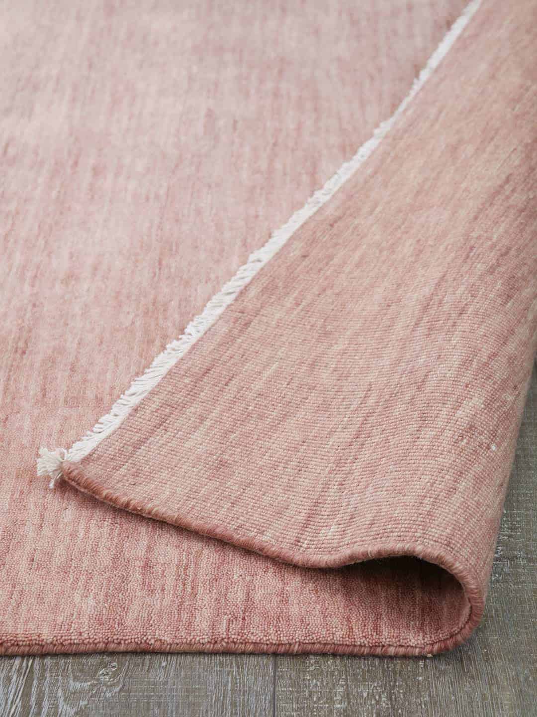 Diva-Rosetta-pink-pure wool rug