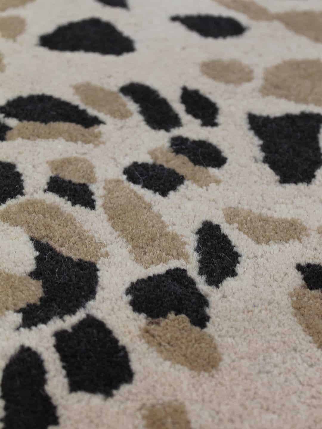 Terrazzo-onyx-stans-rug-centre-wool